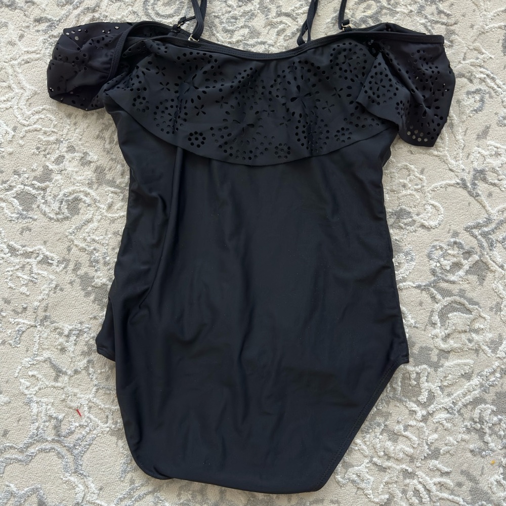 One piece swimsuit